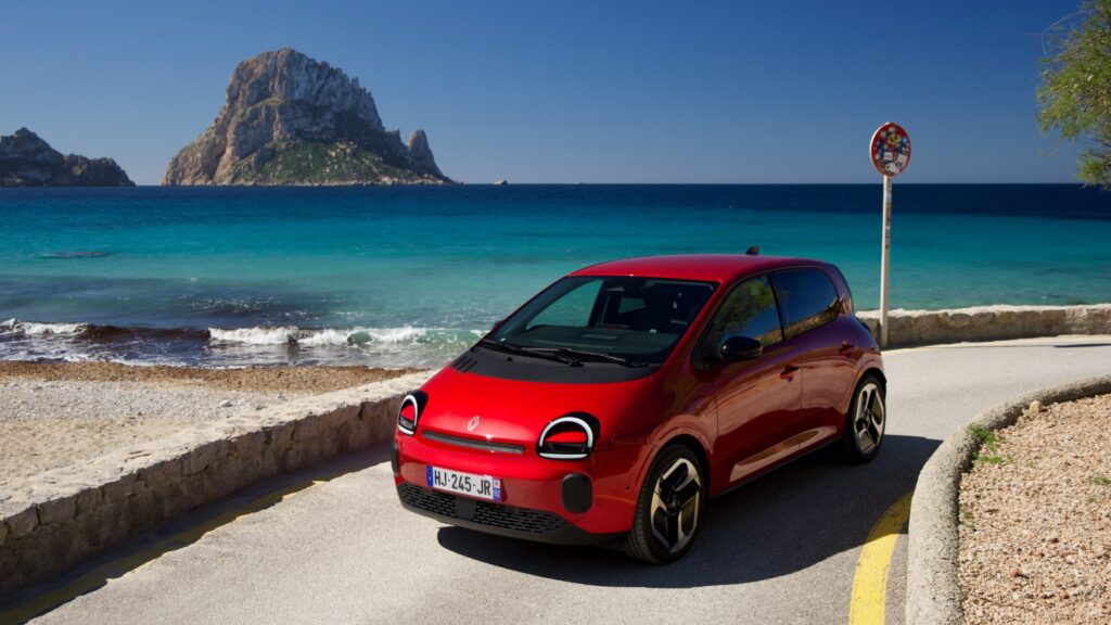 La Renault Twingo E-Tech à l'essai // Source : Robin San Vicente pour Numerama La Renault Twingo E-Tech à l'essai // Source : Robin San Vicente pour Numerama