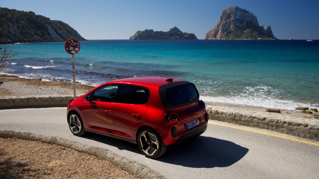 La Renault Twingo E-Tech à l'essai // Source : Robin San Vicente pour Numerama La Renault Twingo E-Tech à l'essai // Source : Robin San Vicente pour Numerama