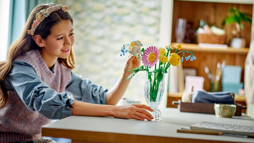Le Petit Bouquet Ensoleillé // Source : Lego Le Petit Bouquet Ensoleillé // Source : Lego
