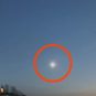 Le bolide observé le 8 mars 2026. // Source : ALLSKY7 / Bernd Klemt – AMS76 Herkenrath/DE ; annotation Numerama Le bolide observé le 8 mars 2026. // Source : ALLSKY7 / Bernd Klemt – AMS76 Herkenrath/DE ; annotation Numerama