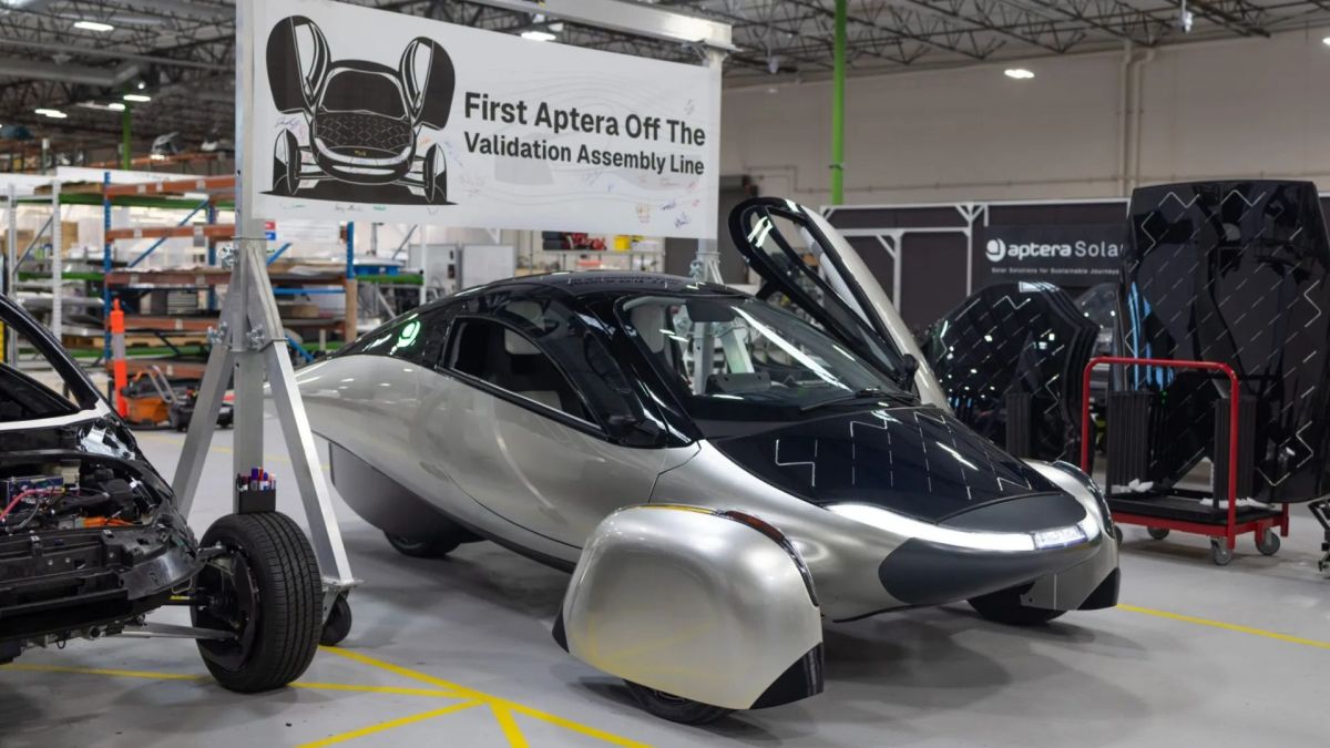 Aptera a annoncé la fabrication de sa première unité de validation de voiture solaire. // Source : Aptera Motors