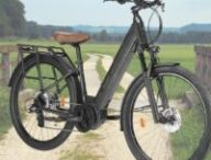 Vtc électrique adulte CROSSOVER LTD Noir // Source : Intersport