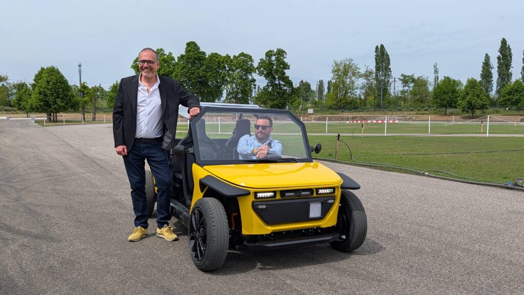 Lancement quadricycle Ipop // Source : Raphaelle Baut pour Numerama Lancement quadricycle Ipop // Source : Raphaelle Baut pour Numerama