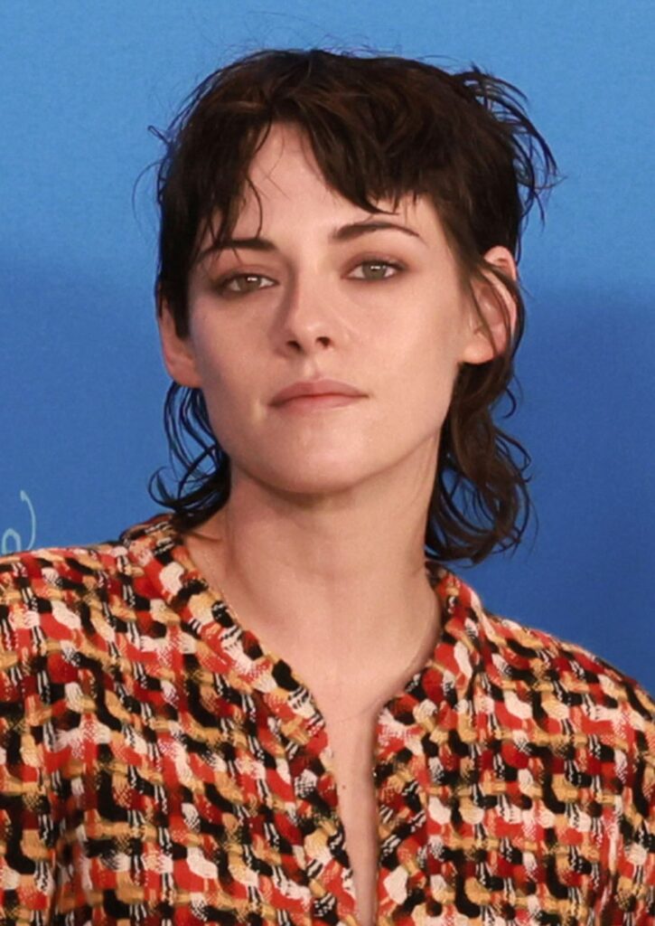 Kristen Stewart // Source : Elena Ternovaja Kristen Stewart // Source : Elena Ternovaja