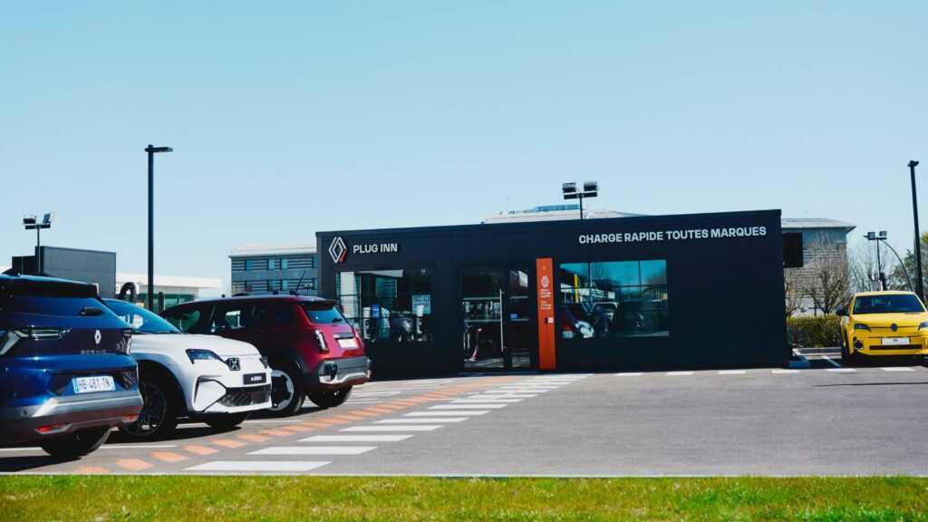Le réseau de stations Mobilize devient Plug Inn // Source : Renault Le réseau de stations Mobilize devient Plug Inn // Source : Renault