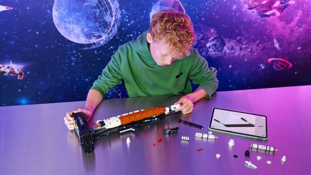 Le Lego SLS NASA Artemis // Source : Lego Le Lego SLS NASA Artemis // Source : Lego