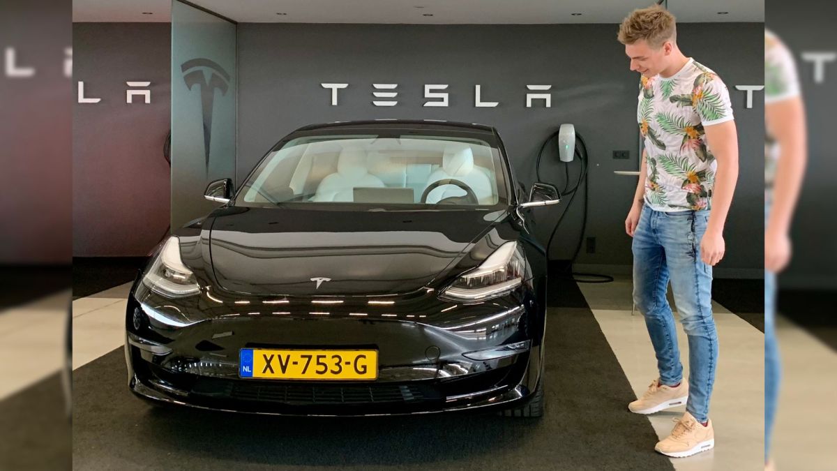 Un propriétaire de Tesla Model 3 sous HW3 veut porter une action collective contre Tesla. // Source : Mischa Sigtermans via X Un propriétaire de Tesla Model 3 sous HW3 veut porter une action collective contre Tesla. // Source : Mischa Sigtermans via X