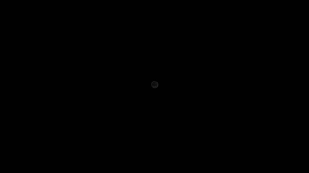 Pas l'image la plus réussie d'Artémis II, certes, mais une image pour la postérité quand même. // Source : Nasa (image recadrée) Pas l'image la plus réussie d'Artémis II, certes, mais une image pour la postérité quand même. // Source : Nasa (image recadrée)