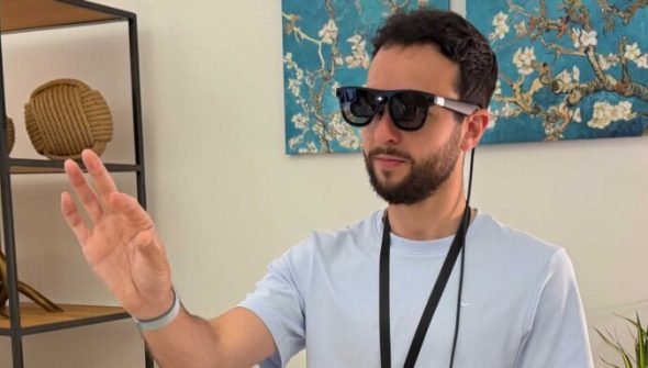 Project Aura Google XReal Google I/O // Source : Numerama Project Aura Google XReal Google I/O // Source : Numerama