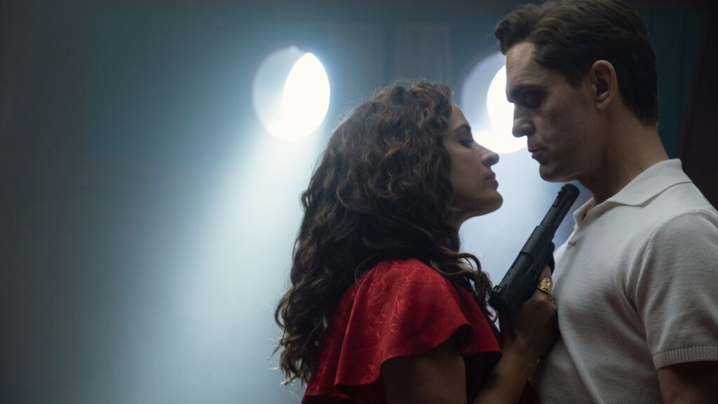 BLUE MONKEYS II. Inma Cuesta as Candela, Pedro Alonso as Berlín in episode 05 of BLUE MONKEYS II. Cr. Felipe Hernández/Netflix © 2025 BLUE MONKEYS II. Inma Cuesta as Candela, Pedro Alonso as Berlín in episode 05 of BLUE MONKEYS II. Cr. Felipe Hernández/Netflix © 2025