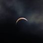 Éclipse solaire. // Source : Flickr/CC/Ryan Zamaria (photo recadrée) Éclipse solaire. // Source : Flickr/CC/Ryan Zamaria (photo recadrée)