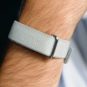 Le Google Fitbit Air. // Source : Numerama Le Google Fitbit Air. // Source : Numerama