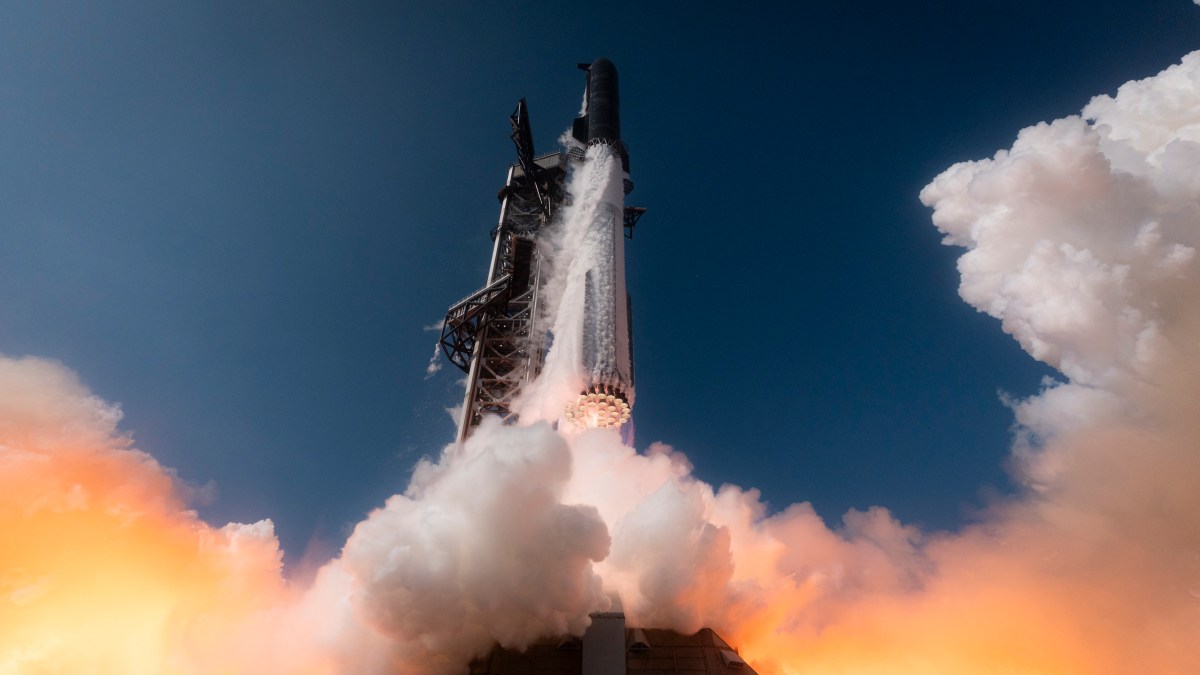 La fusée Starship V3 prend son envol pour la première fois. // Source : SpaceX La fusée Starship V3 prend son envol pour la première fois. // Source : SpaceX