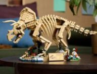 Les fossiles de dinosaure  le tricératops // Source : Lego