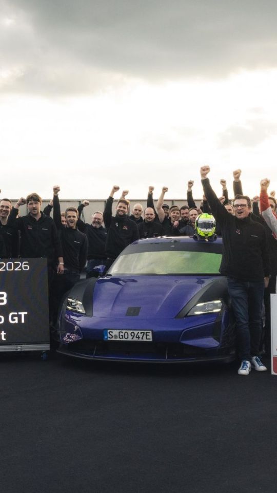 La Porsche Taycan Turbo GT avec le kit Manthey Racing. // Source : Porsche La Porsche Taycan Turbo GT avec le kit Manthey Racing. // Source : Porsche