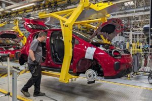 Au coeur de la production de la nouvelle Renault Twingo à Novo mesto // Source : Raphaelle Baut pour Numerama Au coeur de la production de la nouvelle Renault Twingo à Novo mesto // Source : Raphaelle Baut pour Numerama