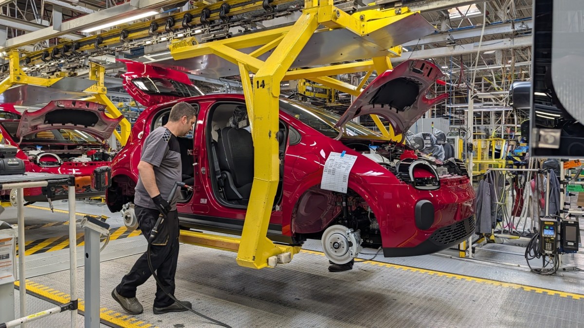 Au coeur de la production de la nouvelle Renault Twingo à Novo mesto // Source : Raphaelle Baut pour Numerama