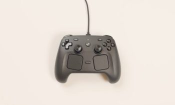 Steam Controller // Source : Valve