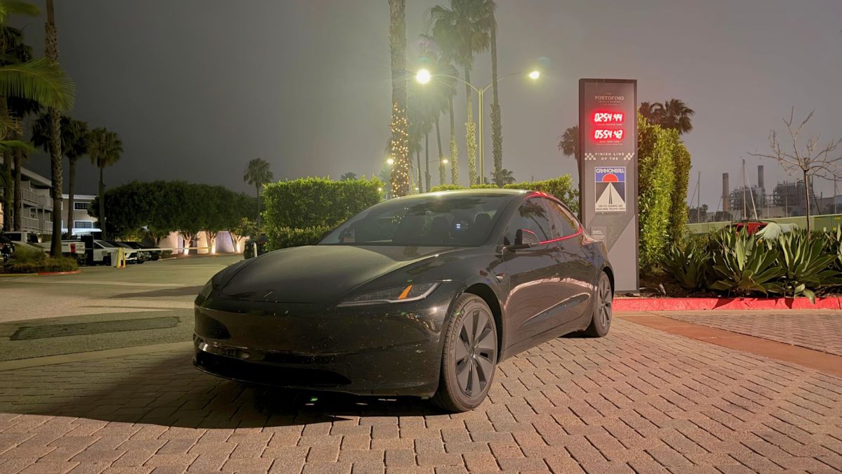 Une Tesla Model 3 a traversé les États-Unis de New York à Los Angeles entièrement en FSD. // Source : Dan Burkland Une Tesla Model 3 a traversé les États-Unis de New York à Los Angeles entièrement en FSD. // Source : Dan Burkland