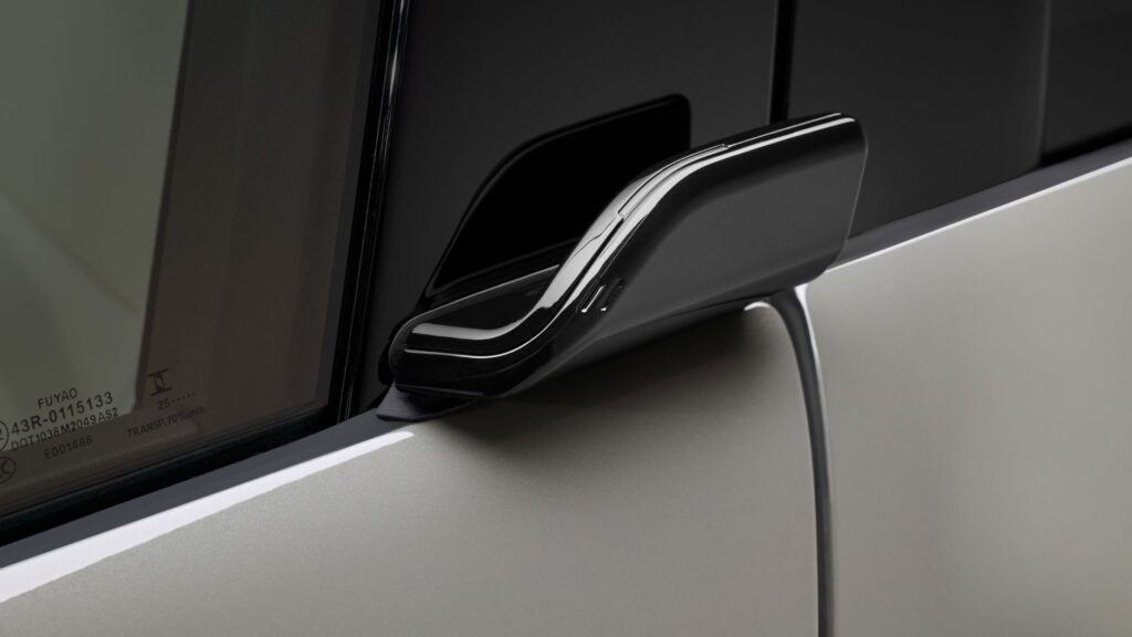 Les poignées de portes du BMW iX5. // Source : BMW Les poignées de portes du BMW iX5. // Source : BMW