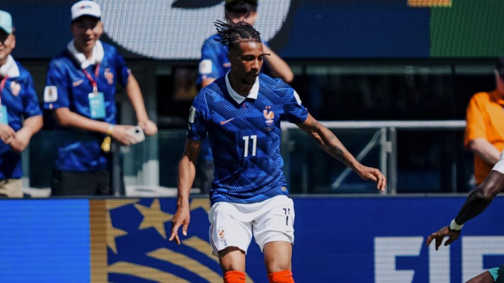 Michael Olise face au Sénégal (Coupe du monde 2026) // Source : Compte X de l'Équipe de France Michael Olise face au Sénégal (Coupe du monde 2026) // Source : Compte X de l'Équipe de France