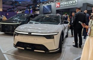 Stand Foxconn à Vivatech // Source : Raphaelle Baut pour Numerama Stand Foxconn à Vivatech // Source : Raphaelle Baut pour Numerama