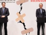 Nissan Honda réconciliation // Source : Montage Numerama Nissan Honda réconciliation // Source : Montage Numerama