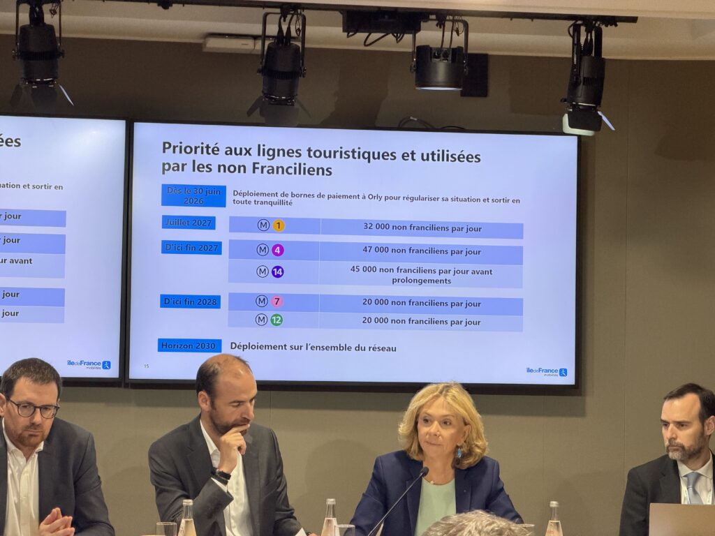 Valérie Pecresse lors de l’annonce sur la CB dans le métro. // Source : Numerama