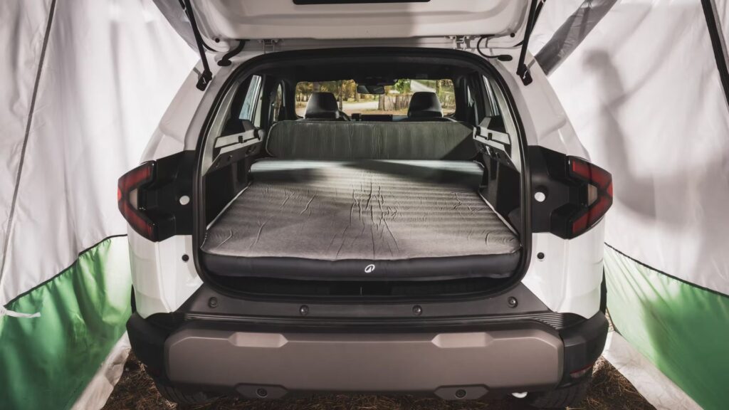 Decathlon propose un matelas pour voiture à un prix raisonnable. // Source : Decathlon