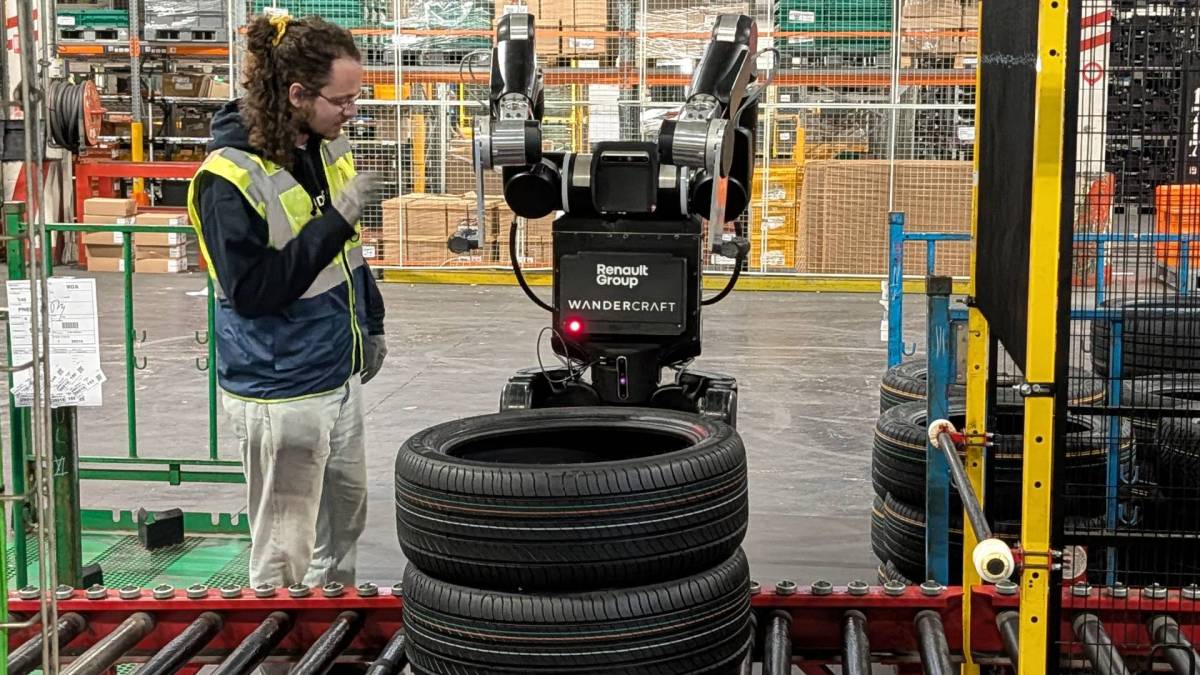 Usine Renault et robot Calvin de Wandercraft // Source : Raphaelle Baut pour Numerama