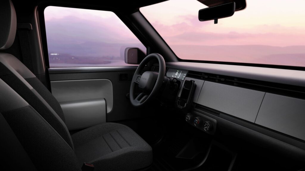 L'intérieur du Slate va à l'essentiel. // Source : Slate Auto L'intérieur du Slate va à l'essentiel. // Source : Slate Auto