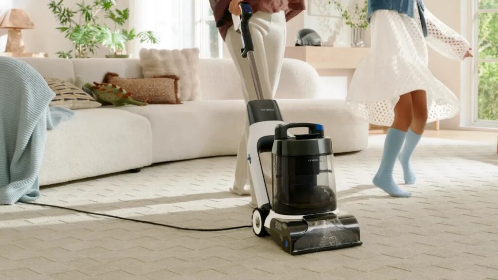Le Tineco Carpet One Cruiser // Source : Tineco Le Tineco Carpet One Cruiser // Source : Tineco