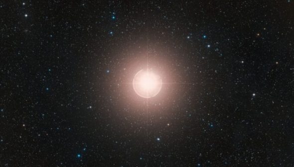 Bételgeuse. // Source : ESO/Digitized Sky Survey 2