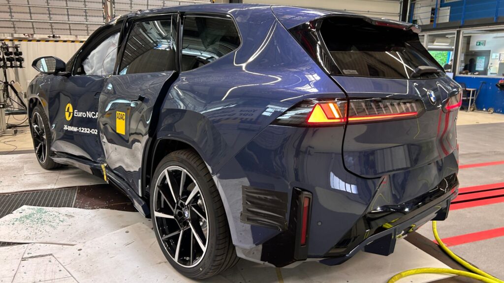 BMW iX3 à l'Euro NCAP. // Source : Euro NCAP BMW iX3 à l'Euro NCAP. // Source : Euro NCAP