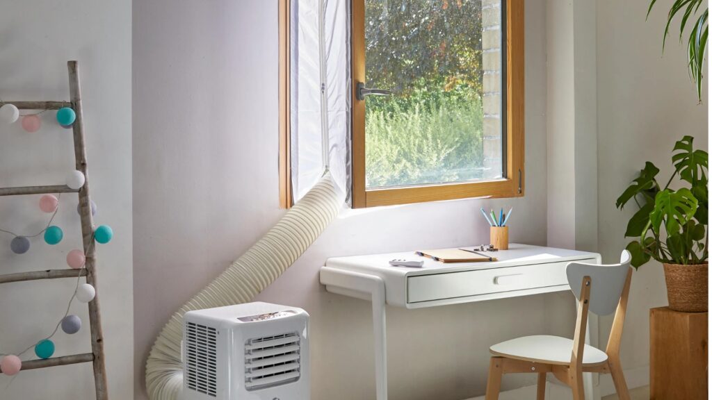 Les kits en tissu comme celui présent sur la photo sont généralement plus facile à installer mais isolent moins qu'un kit rigide Les kits en tissu comme celui présent sur la photo sont généralement plus facile à installer mais isolent moins qu'un kit rigide