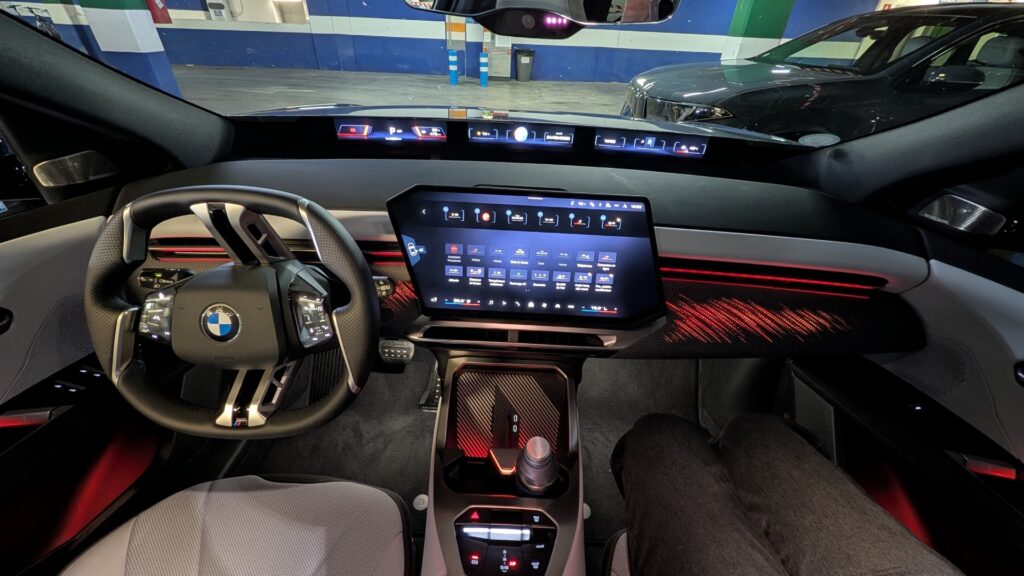 Essai BMW iX3 (2026) // Source : Raphaelle Baut pour Numerama Essai BMW iX3 (2026) // Source : Raphaelle Baut pour Numerama