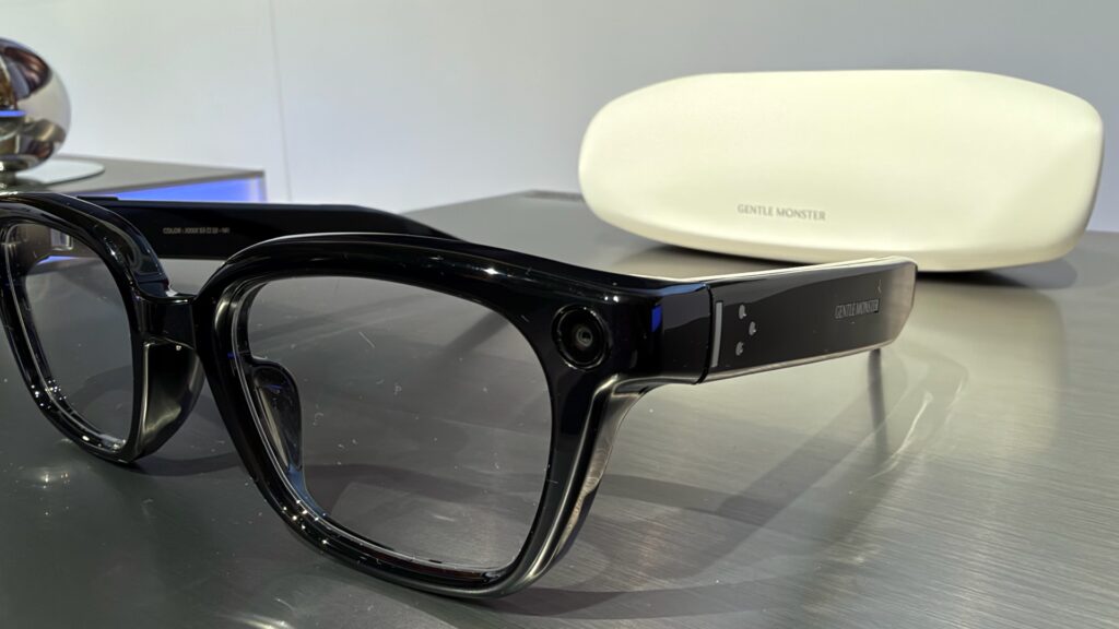 Les Galaxy Glasses de Gentle Monster. // Source : Numerama