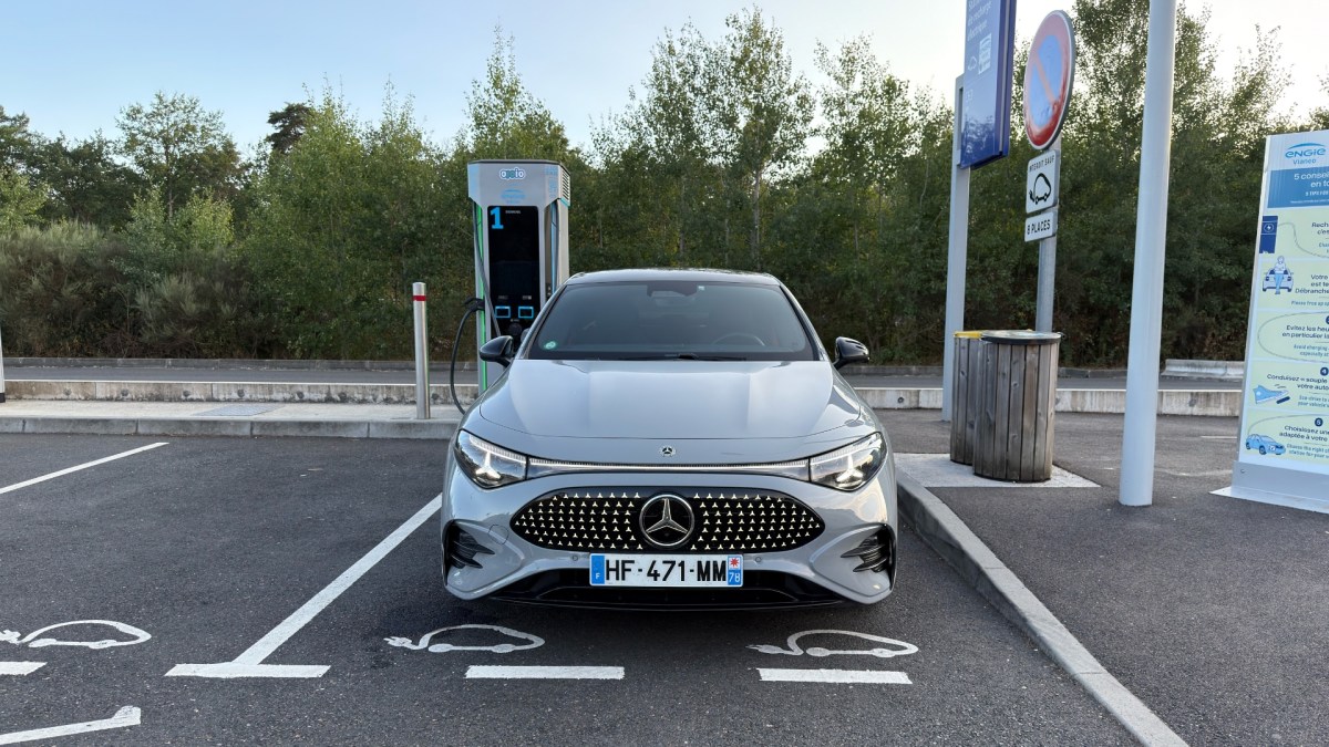 La Mercedes CLA à l'essai. // Source : Robin San Vicente pour Numerama La Mercedes CLA à l'essai. // Source : Robin San Vicente pour Numerama