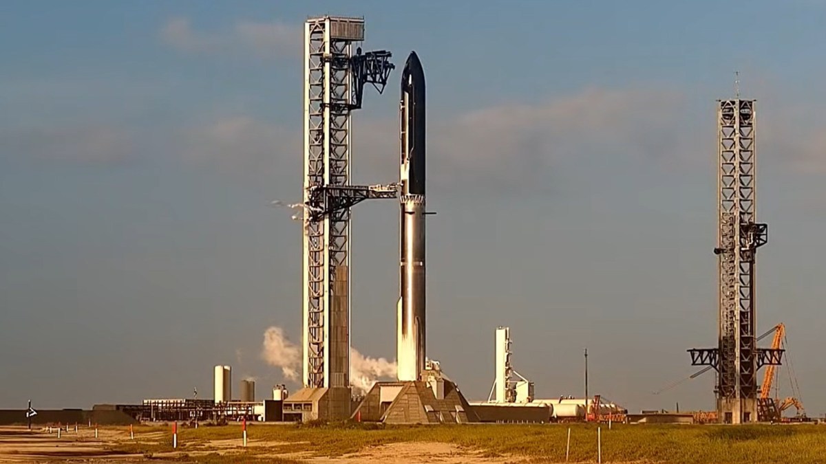 Le Starship peu avant l'annulation de son treizième vol. // Source : Capture Youtube/NasaSpaceFlight Le Starship peu avant l'annulation de son treizième vol. // Source : Capture Youtube/NasaSpaceFlight