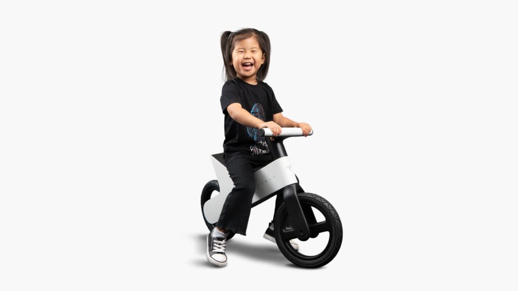 Tesla draisienne // Source : Tesla Tesla draisienne // Source : Tesla
