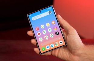 Samsung Galaxy Z Fold 8. // Source : Numerama