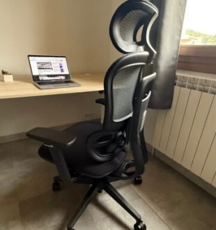 Chaise ergonomique Percko // Source : Numerama Chaise ergonomique Percko // Source : Numerama