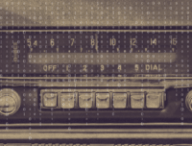 autoradio piratée // Source : montage Numerama