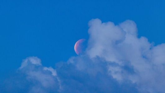 Éclipse lunaire. // Source : Flickr/CC/A.S. Kevin N.V.M.M. Chung (image recadrée) Éclipse lunaire. // Source : Flickr/CC/A.S. Kevin N.V.M.M. Chung (image recadrée)