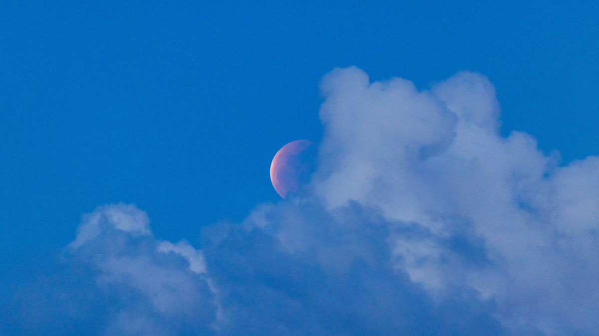 Éclipse lunaire. // Source : Flickr/CC/A.S. Kevin N.V.M.M. Chung (image recadrée) Éclipse lunaire. // Source : Flickr/CC/A.S. Kevin N.V.M.M. Chung (image recadrée)