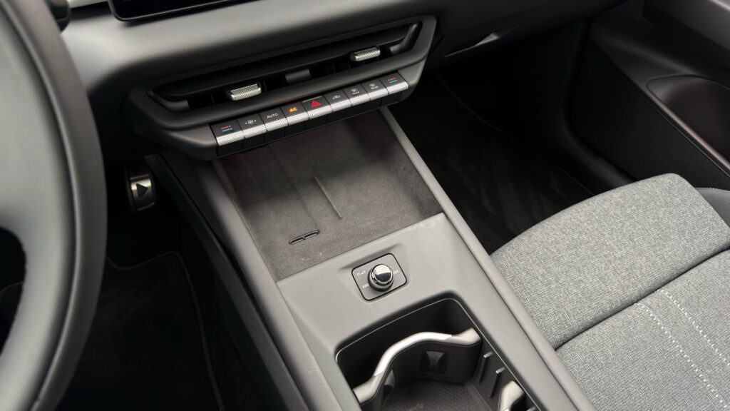La Volkswagen ID.3 Neo à l'essai. // Source : Robin San Vicente pour Numerama La Volkswagen ID.3 Neo à l'essai. // Source : Robin San Vicente pour Numerama