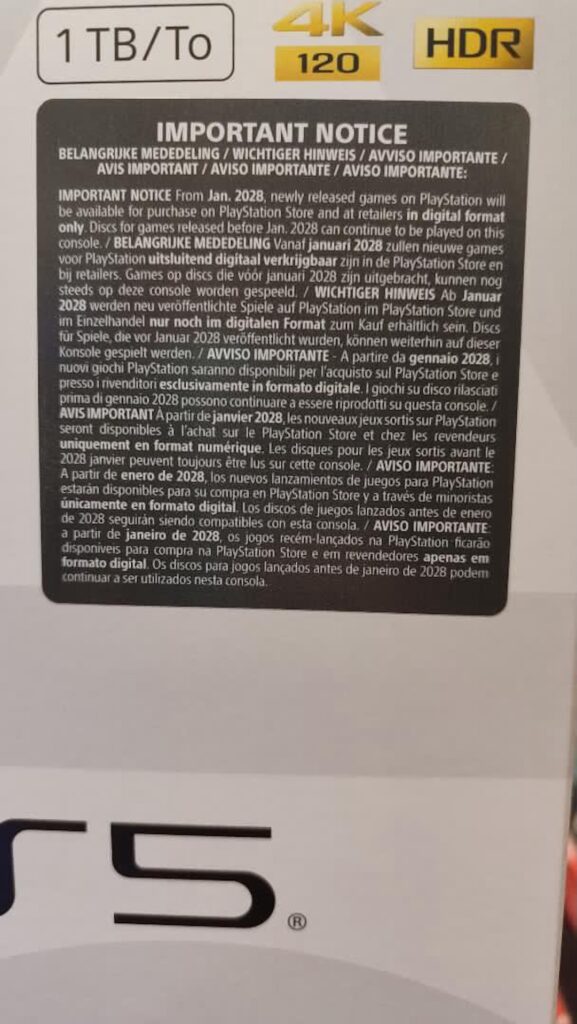 Une nouvelle note d'information sur le packaging PS5 ? // Source : Compte X de Behind the Games Une nouvelle note d'information sur le packaging PS5 ? // Source : Compte X de Behind the Games