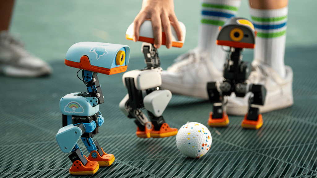 Microduck // Source : Pollen Robotics Microduck // Source : Pollen Robotics