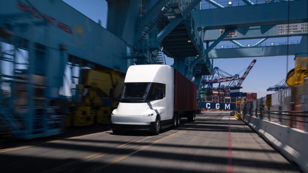 Tesla Semi // Source : Tesla Tesla Semi // Source : Tesla