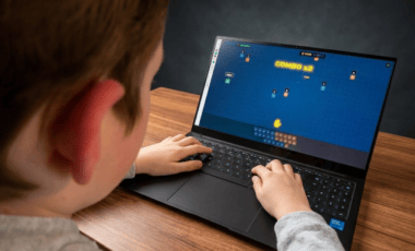 Pour aider son fils dyslexique, ce père a créé un jeu gratuit qui apprend à taper au clavier // Source : Fort-Dactylo Pour aider son fils dyslexique, ce père a créé un jeu gratuit qui apprend à taper au clavier // Source : Fort-Dactylo